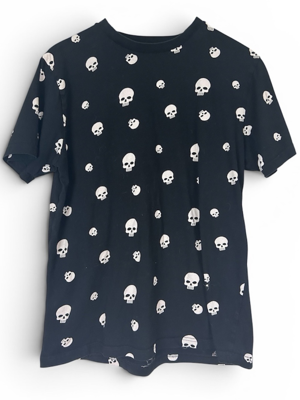 Denim & Flower Black Short Sleeve Tee with White Skull Print